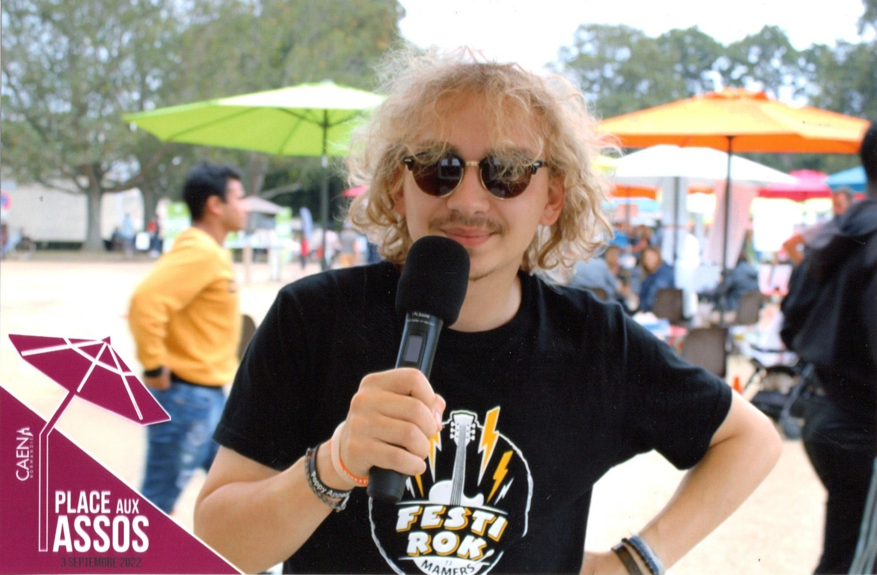 Direct Radio à "Place aux Assos" avec Zones d'Ondes @Caen